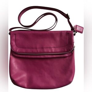 Relic Women's Pink Regal Orchid Crossbody Bag, NWOT